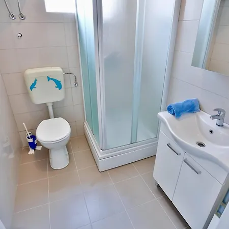 Lenka - One Bedroom With Balcony And Garden View A1 Apartment *