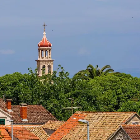Lenka - One Bedroom With Balcony And Garden View A1 *